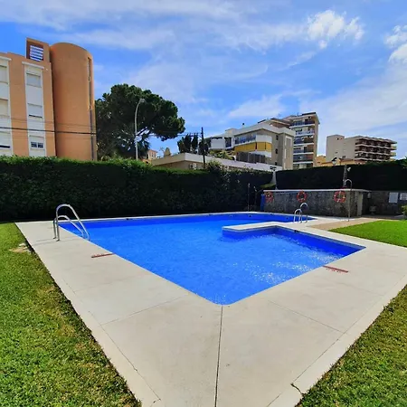 Acogedor En La Carihuela Con Plaza De Garaje Garantizada! Sol Montemar * Torremolinos