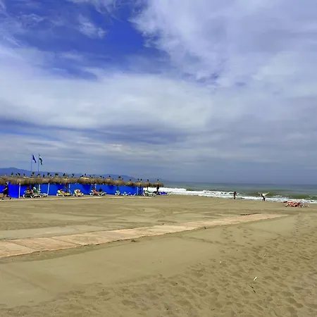 Acogedor En La Carihuela Con Plaza De Garaje Garantizada! Sol Montemar توريمولينوس